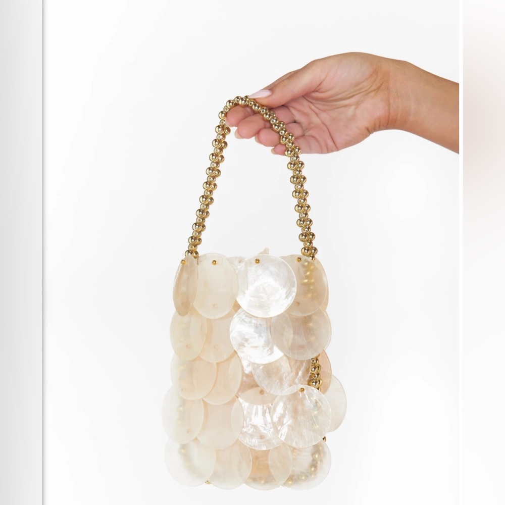 Show Me Your Mumu Becca Shell Purse